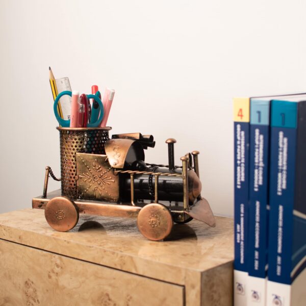 Iron Engine Pen Stand - Image 2