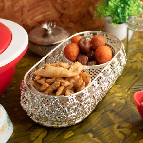 Ovel Basket With 2 Bowl - Image 4