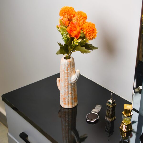 Cactus Shape Vase - Image 3