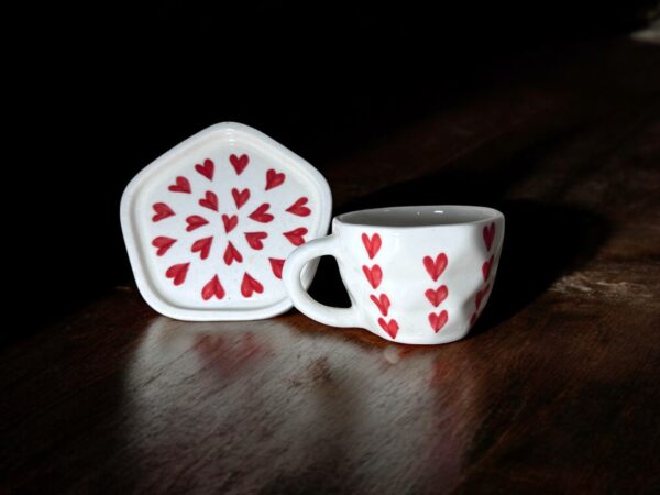 Red Heart cup with saucer - Image 2
