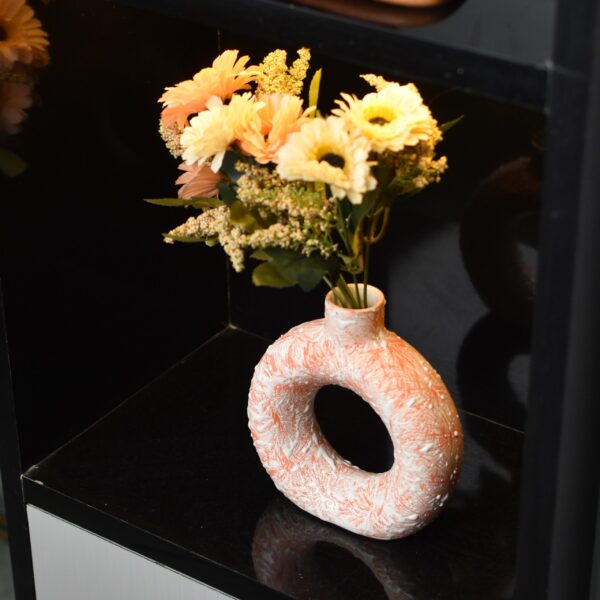 Pink Donut Vase - Image 4