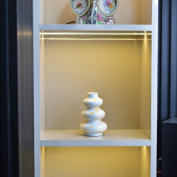 Round Shape Vase - Image 2