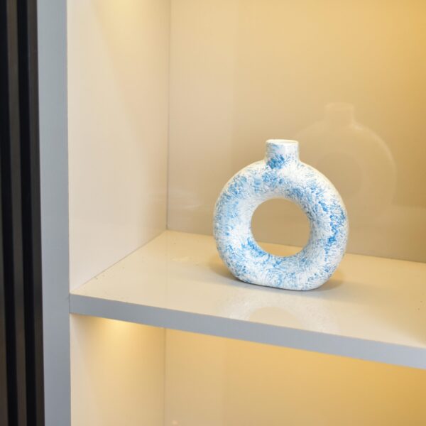 Bue Donut Vase - Image 2