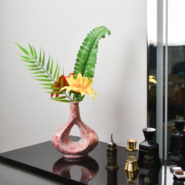 Heart Vase - Image 2